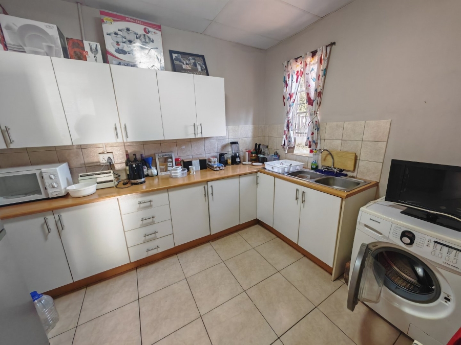 5 Bedroom Property for Sale in Navalsig Free State